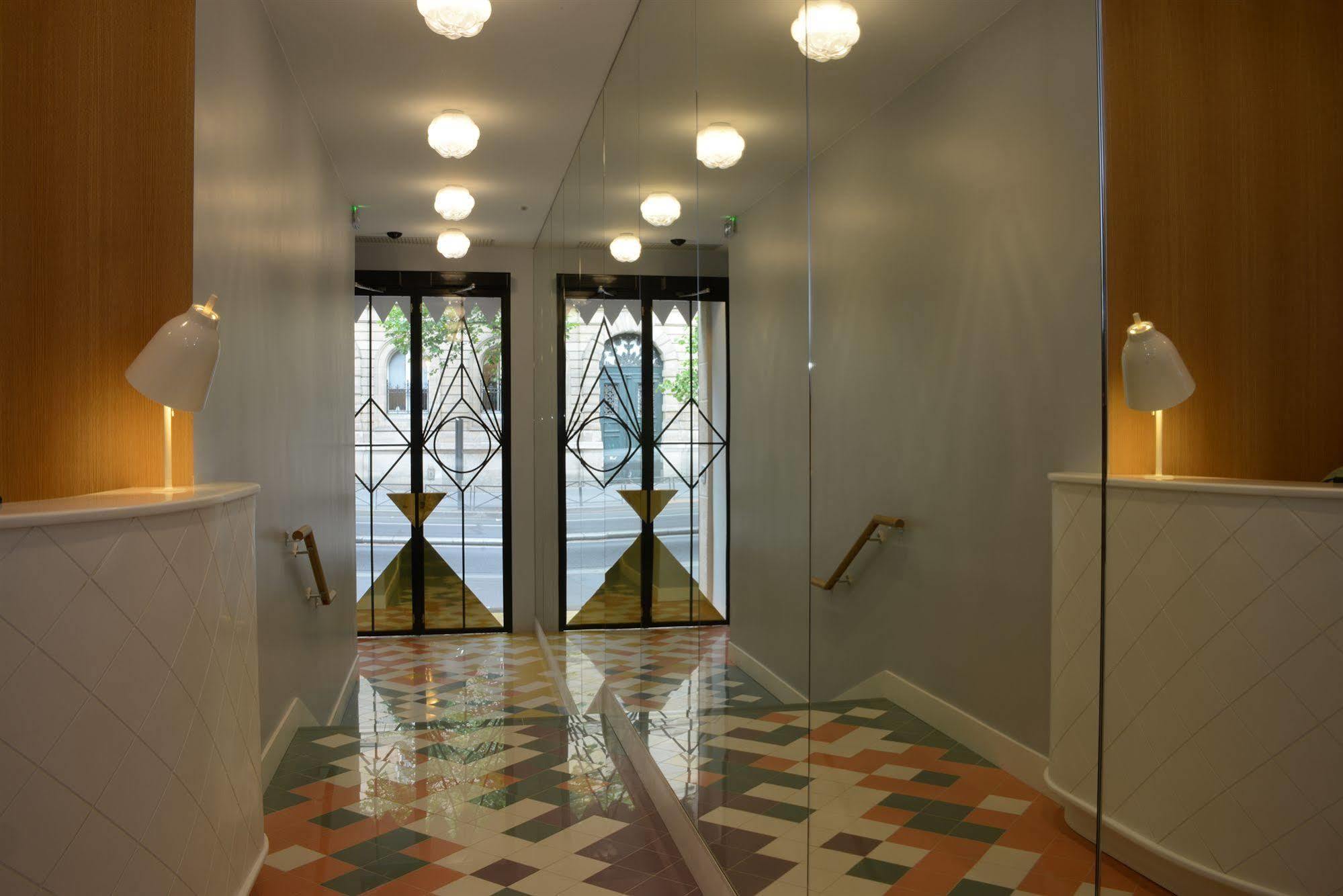 Hotel Le Lapin Blanc Παρίσι Εξωτερικό φωτογραφία